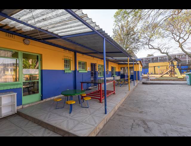 771M² BUSINESS FOR SALE IN EASTLEIGH